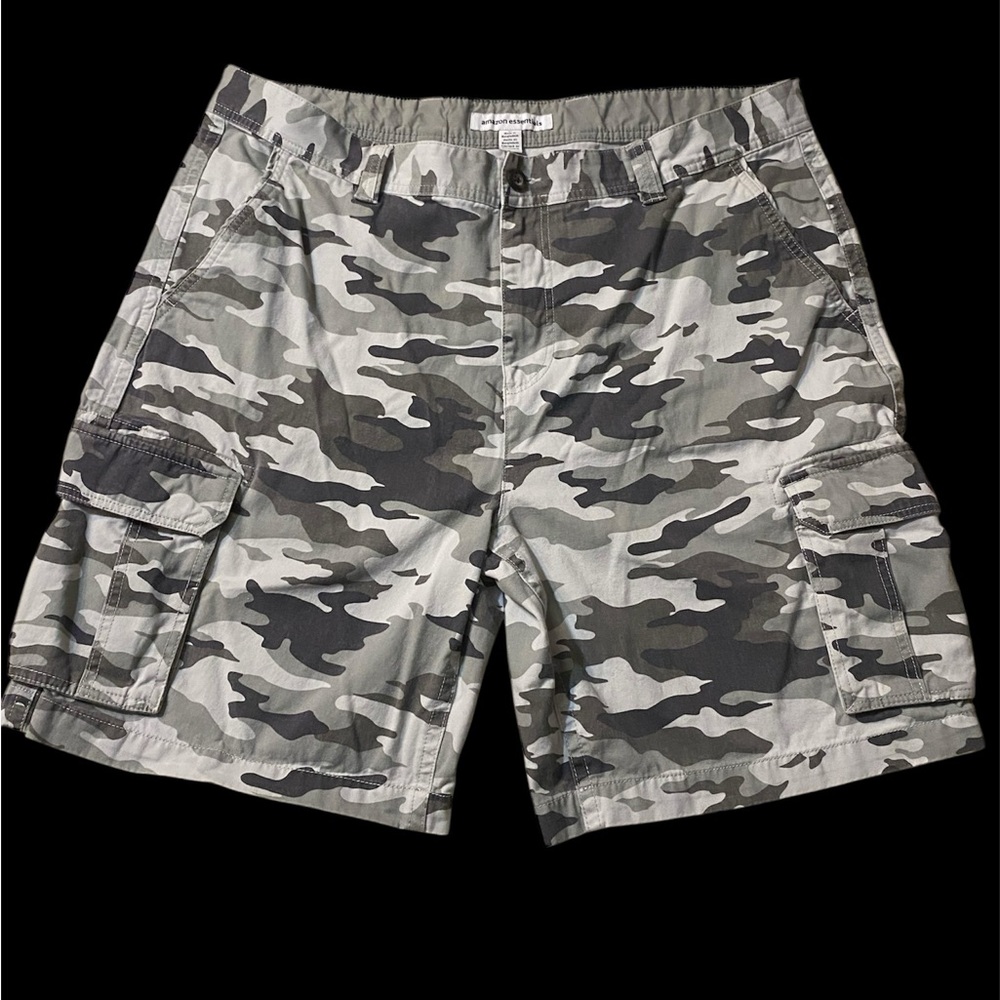 Amazon Essentials Men Cargo Shorts Gray Camo cotton 42W Outdoors Casual Hiking